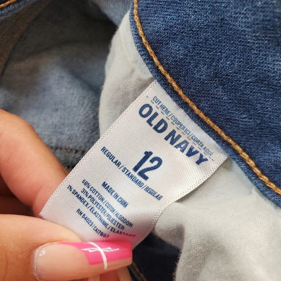 Old Navy Rockstar Distressed Jeans - Picture 5 of 8